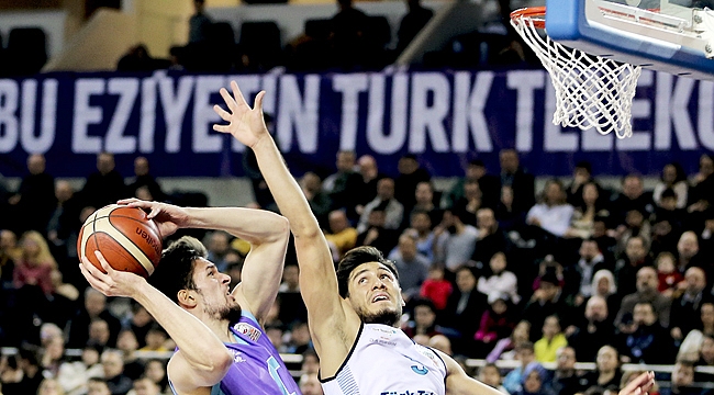 KEÇİLER TOFAŞ KARŞISINDA