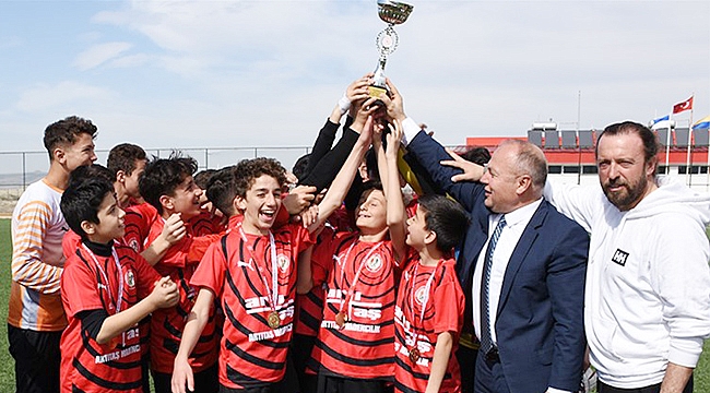 NİKO’DAN BİR BAŞARI DAHA