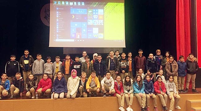 ÖĞRENCİLER UZAY BİLİMİNİ VE NASA’YI TANIDI