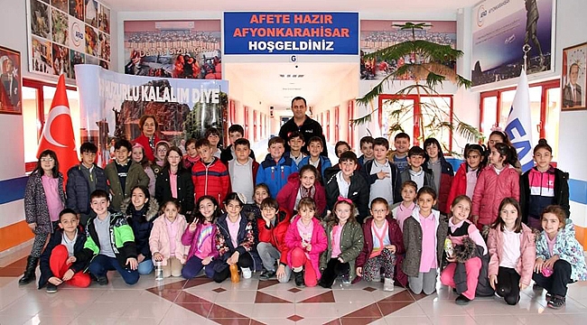ÖĞRENCİLERE AFET BİLİNCİ ANLATILDI