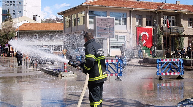 “SOKAĞA ÇIKMAMALARINI ÖNERİYORUZ”