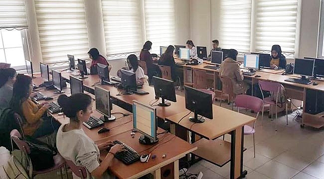 Şuhut’ta F Klavye Kursuna yoğun ilgi