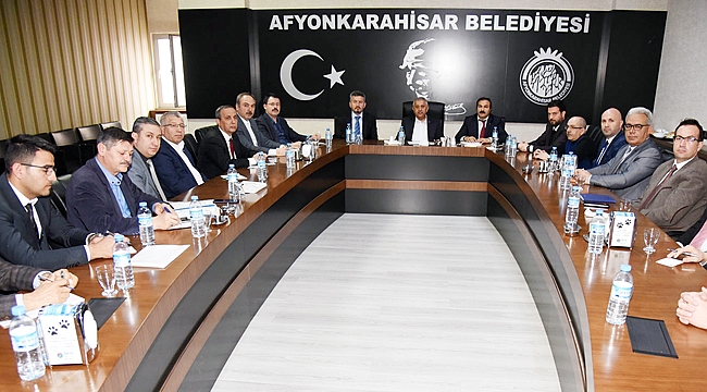 UMREDEN DÖNEN 67 KİŞİ EVLERİNDE KARANTİNADA