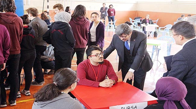 "ÜNİVERSİTELER BİZDEN SORULUR"