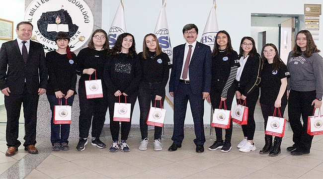 YALÇIN’I, ERASMUS HAKKINDA BİLGİLENDİRDİ