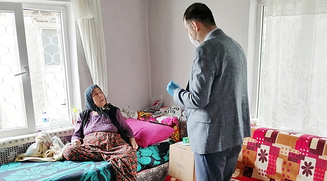 ZABITA EKİPLERİ 65 YAŞ ÜSTÜ BİREYLERİN ALIŞVERİŞİNİ YAPIYOR