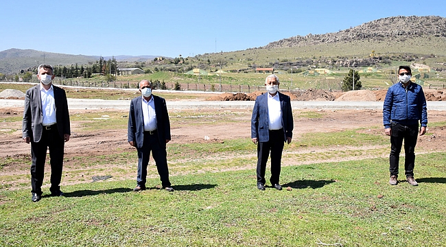 BAŞKAN ZEYBEK ATAKÖY MAHALLESİNDE ÇALIŞMALARI İNCELEDİ