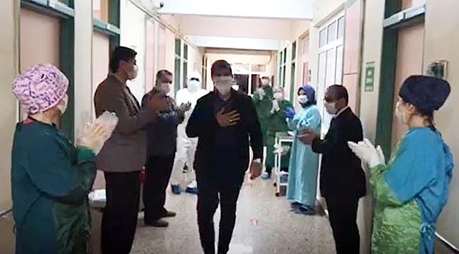 KORONA VİRÜSÜ YENEN HASTA ALKIŞLARLA TABURCU EDİLDİ