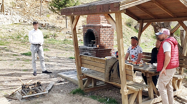 PİKNİK YAPAN 10 KİŞİYE CEZA KESİLDİ