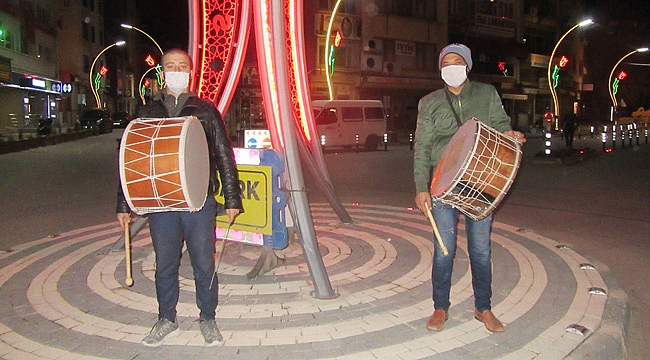 RAMAZAN DAVULCULARINDAN, KORONAVİRÜSLE İLGİLİ MANİLER