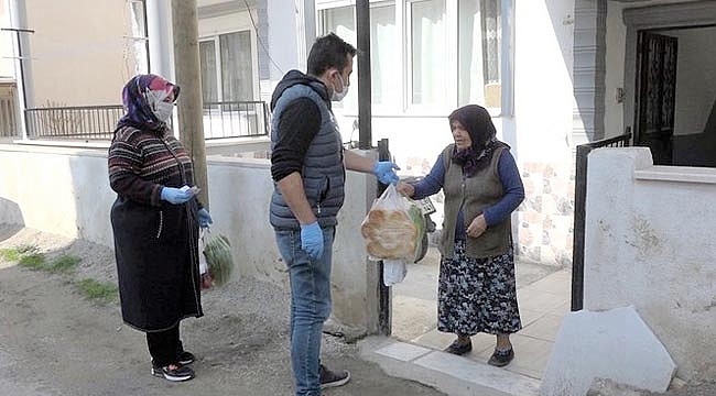 Sandıklı'da yaşlı vatandaşların her türlü ihtiyaçları gideriliyor