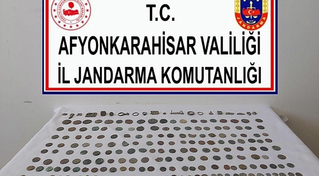 270 PARÇA TARİHİ ESER ELE GEÇİRİLDİ