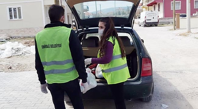 EMİRDAĞ BELEDİYESİ HİJYEN PAKETLERİ DAĞITIYOR