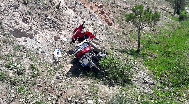 MOTOSİKLET KAZASI: 1 ÖLÜ, 1 YARALI