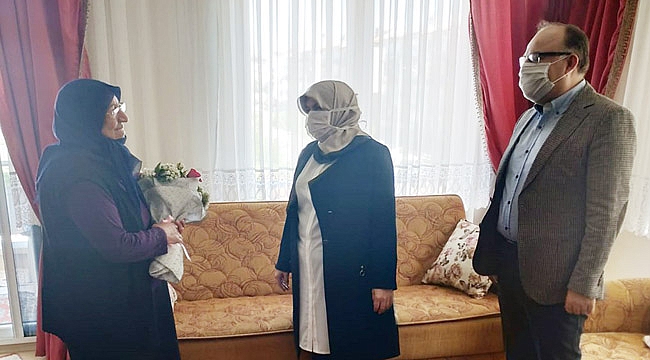 ŞEHİT ANNELERİ VE 100 YAŞINI GEÇEN ANNELER UNUTULMADI