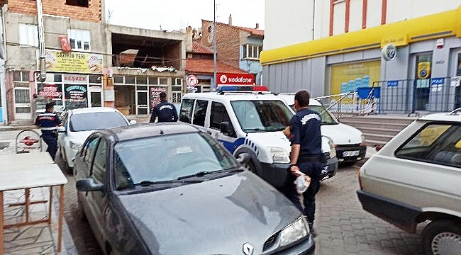 VATANDAŞLAR SOKAĞA ÇIKMA KISITLAMASINI HİÇE SAYDI