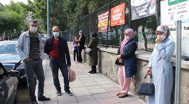 AFYONKARAHİSAR'DA LGS HEYECANI SONA ERDİ