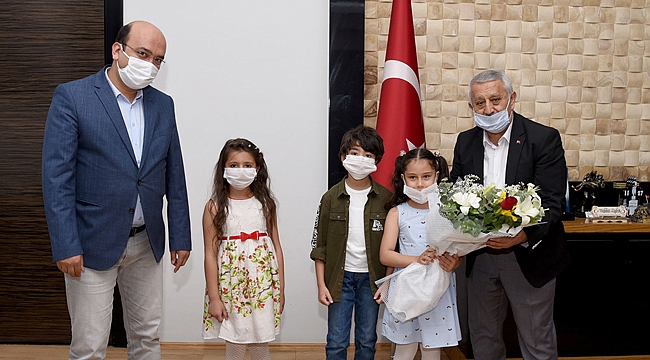 ÇEVRECİ OKULLAR VE ÖĞRENCİLER ÖDÜLLENDİRİLDİ 