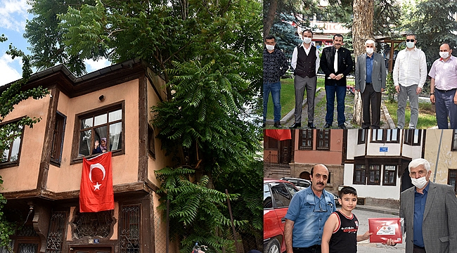 KENT KONSEYİNDEN TARİHİ KONAKLARA TÜRK BAYRAĞI