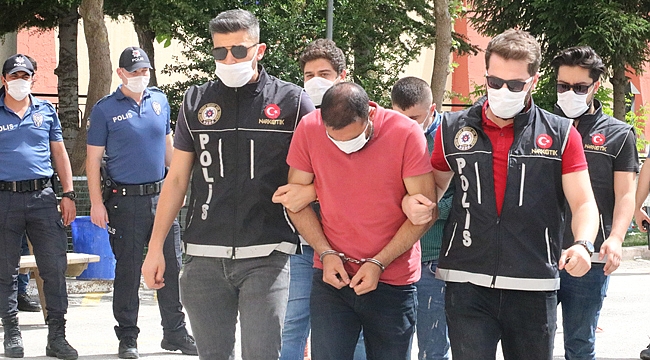 UYUŞTURUCU KAÇAKÇILARINA GEÇİT YOK: 3 TUTUKLAMA