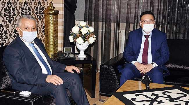 VALİ GÖKMEN ÇİÇEK'TEN BAŞKAN ZEYBEK'E ZİYARET