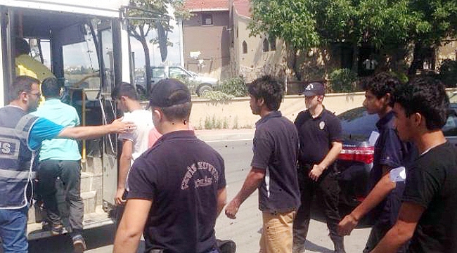 YURDA KAÇAK YOLLA GİRİŞ YAPAN 28 VATANDAŞ YAKALANDI