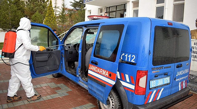 İSCEHİSAR’DA DEZENFEKSİYON İŞLEMLERİ SÜRÜYOR