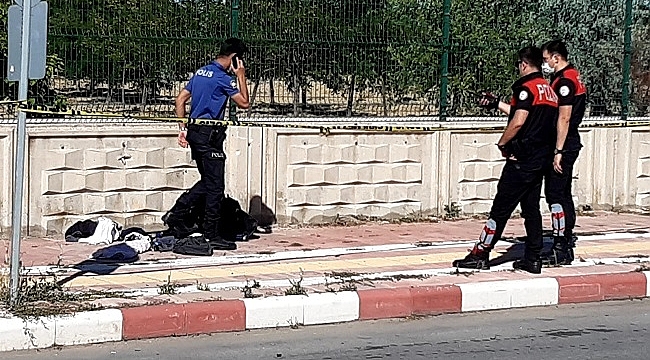 OTOGAR ÖNÜNDE UNUTULAN BAVUL FÜNYE İLE PATLATILDI