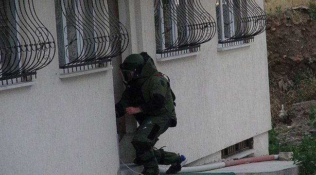 ŞÜPHELİ ÇANTA ALARMI