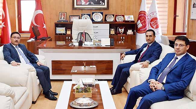 VALİ ÇİÇEK’TEN BAŞSAVCI ÇELENK’E ZİYARET