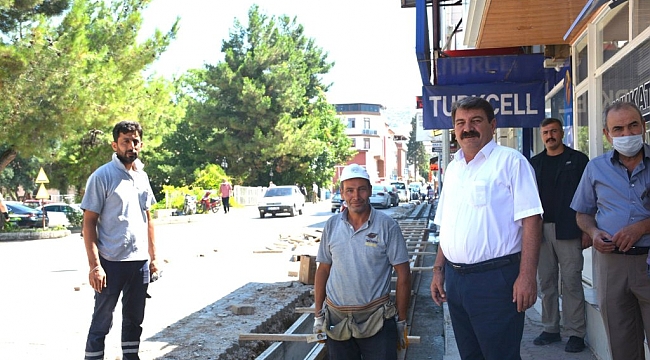 Dinar'da su kanalları yenileniyor