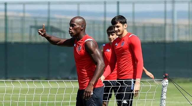 ORGILL ANTALYASPOR'LA İLK ANTRENMANINA ÇIKTI