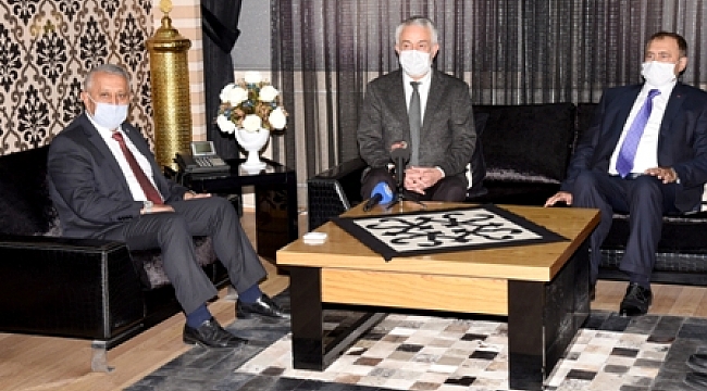 Isparta belediye başkanı şükrü Başdeğirmen tesislere hayran kaldı