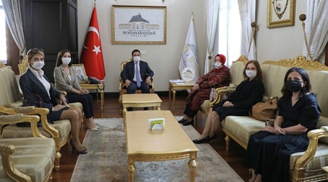 Kadın girişimciler kurulu, Vali Çiçek’i ziyaret etti