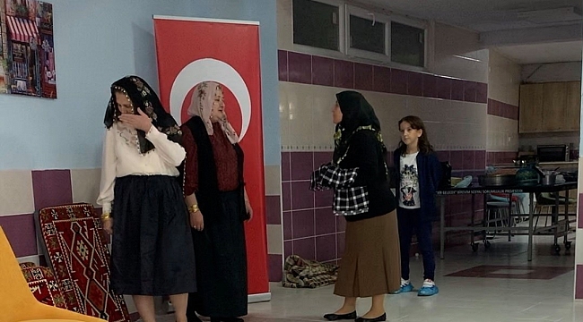 Kadınlar hazırladı, kadınlar sergiledi