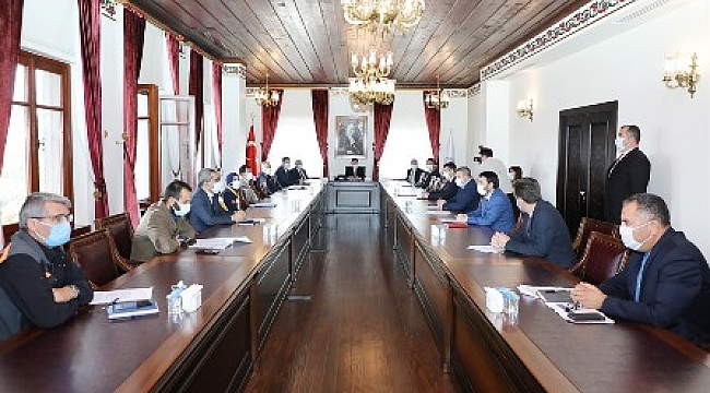Koronavirüsle mücadeleyi hep birlikte vermeliyiz