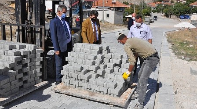 Sandıklı Kaymakamı Eflatun Can Tortop, Ballık ve Örenkaya köylerini ziyaret etti.
