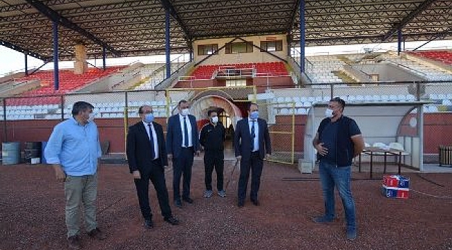 Sandıklı stadyumu ışıklandırılıyor