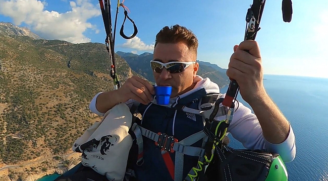 Afyonlu paraşütçü kahve içerek uçtu