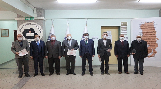 Emekli eğitimcilere şeref belgesi