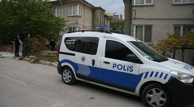 Evinde hayatını kaybetmiş olarak bulundu