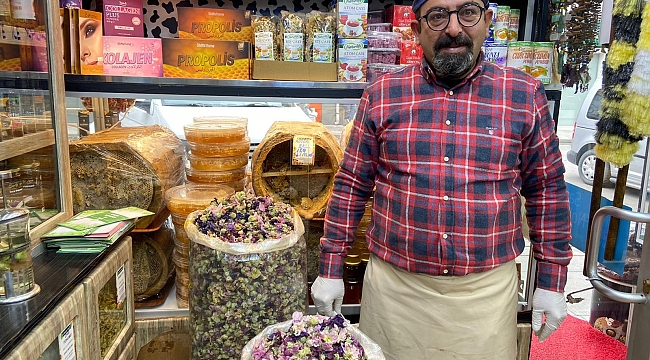 Koronaya karşı hatmi çiçeği