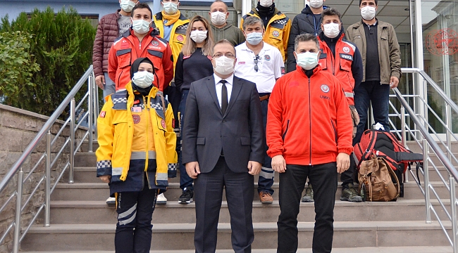 Sağlık ekiplerimiz deprem bölgesinde