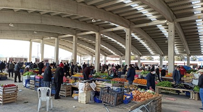 Şuhut Pazarında esnaflara yönelik korona denetimi