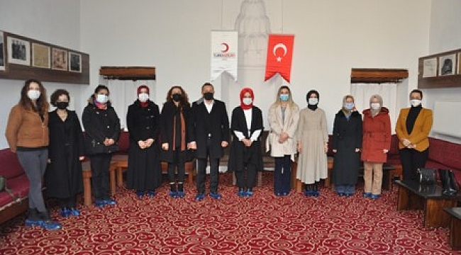 Türk Kızılay Afyonkarahisar Şubesi Kadın Kolları teşkilatı kuruldu 