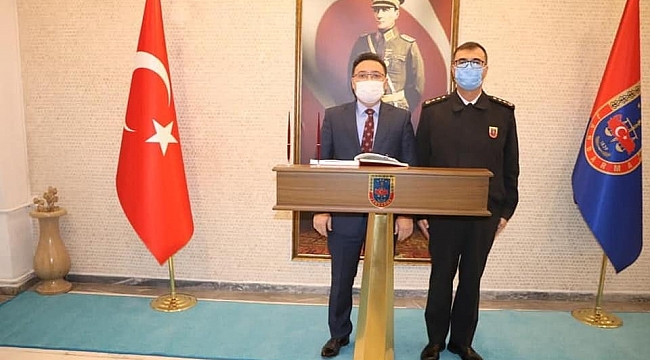 Vali Çiçek’ten Alay Komutanı Kırgel’e ziyaret