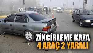 Afyonkarahisar'da 4 aracın karıştığı kazada 2 kişi yaralandı