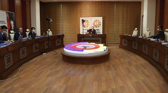 İş dünyası pandemi döneminde de üretime devam ediyor