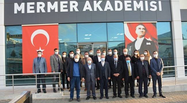 Milletvekili Taytak mermercileri dinledi