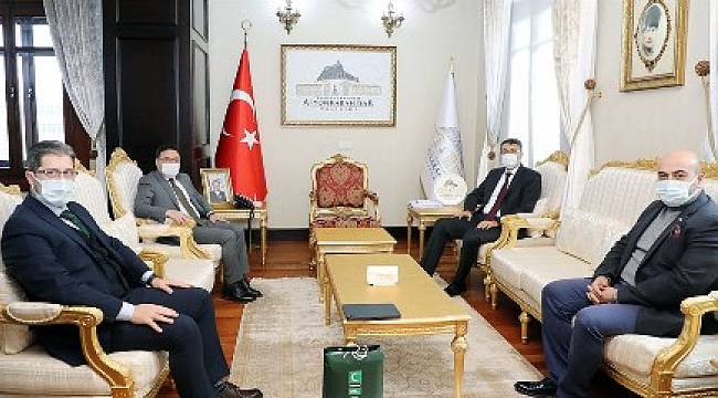 Vali Ali Çelik’ten Vali Gökmen Çiçek’e ziyaret